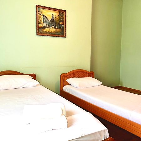Berat Private Room In Haxhialiu Villa Kültér fotó