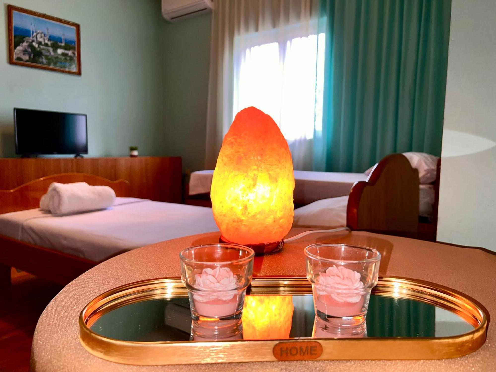 Berat Private Room In Haxhialiu Villa Kültér fotó